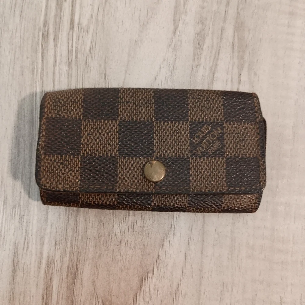 Louis Vuitton Multicles 4 Damier Key Case